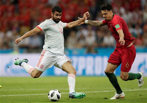 第41圈，诺里斯进站做出二停，维斯塔潘超越皮亚斯特里升至第1