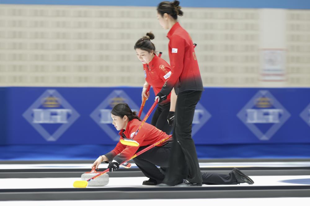 布斯克茨：职业生涯的终点越来越近，我想再多踢两场比赛